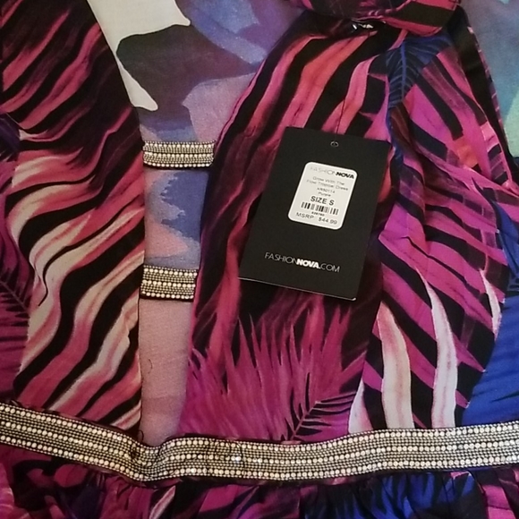 Dress - Picture 2 of 2